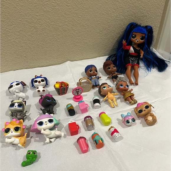 LOL surprise lots / bulk dolls and accessories - Picture 7 of 8